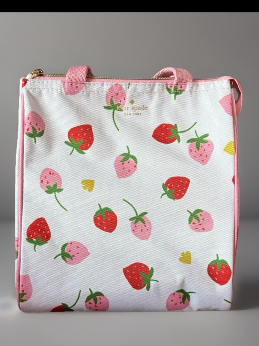 Kate Spade New York Strawberries Insulated Lunch Tote NWT - Picture 2 of 6